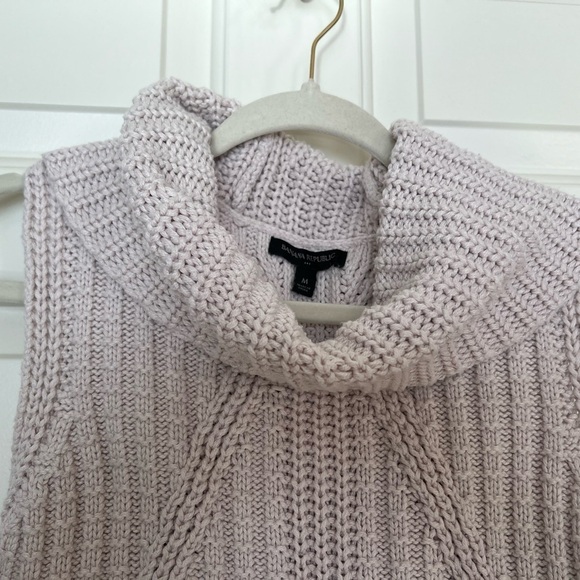 Banana Republic Sleeveless Sweater Tunic, Medium - Picture 2 of 6